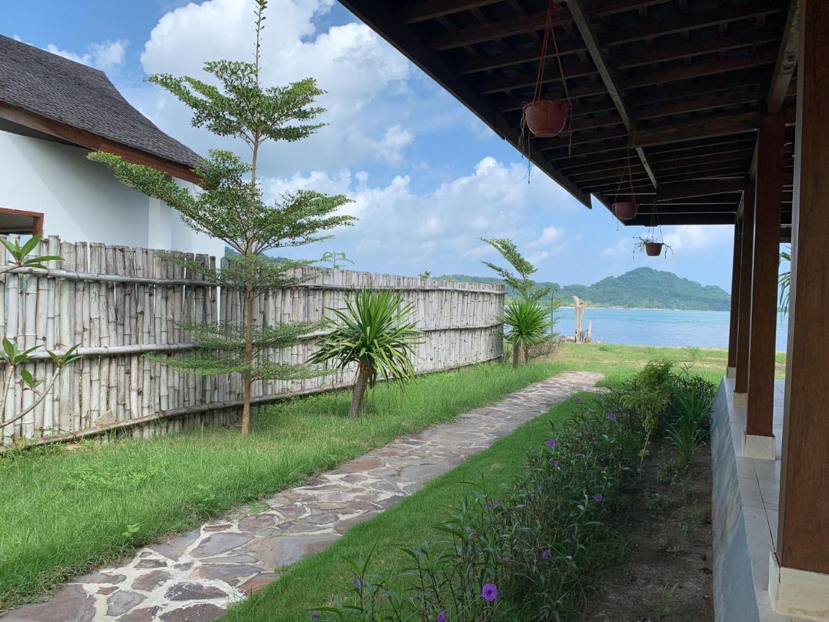The Club Villas Lombok Sekotong Esterno foto