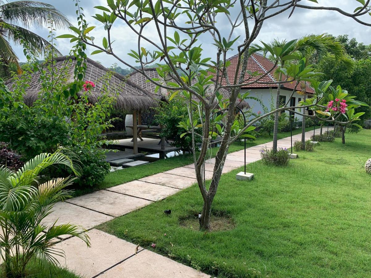 The Club Villas Lombok Sekotong Esterno foto